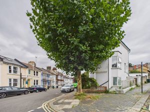 Photo 15- click for photo gallery